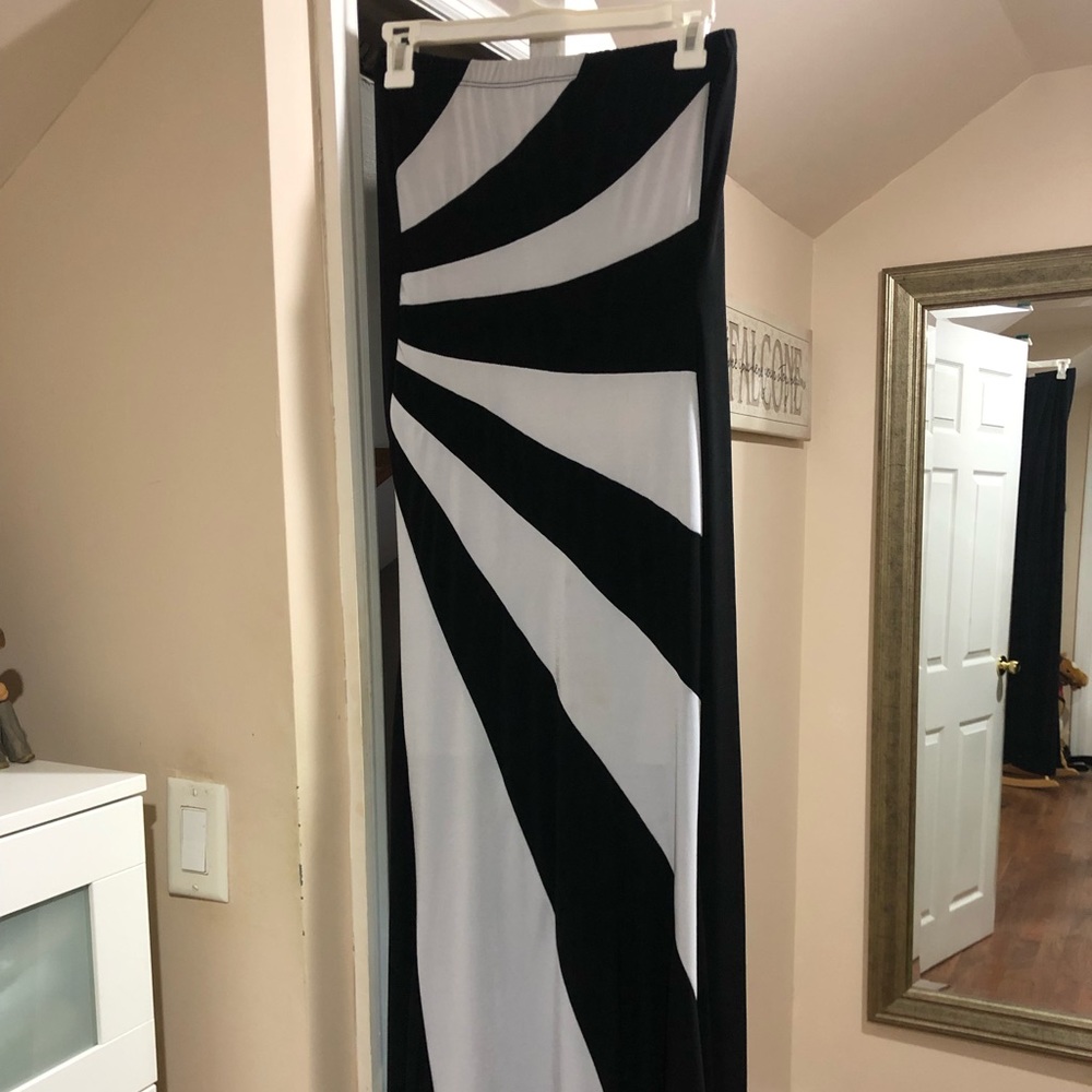 Floor length dress size M